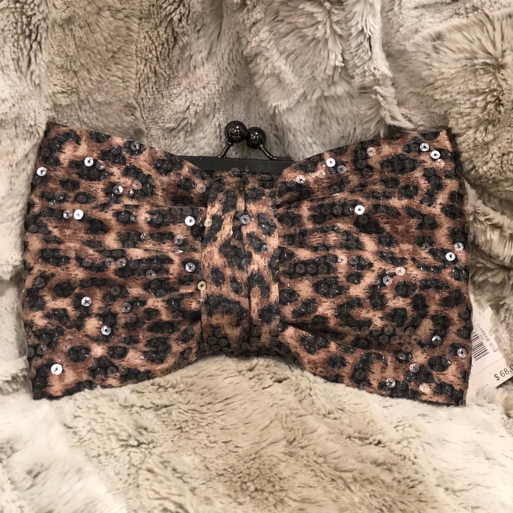 NWT Betsey Johnson leopard print bow clutch
